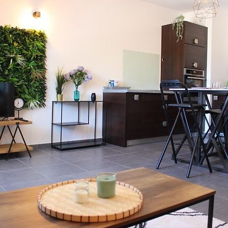 Jungle Suite - Moderne & Spacieux Аннесі Екстер'єр фото